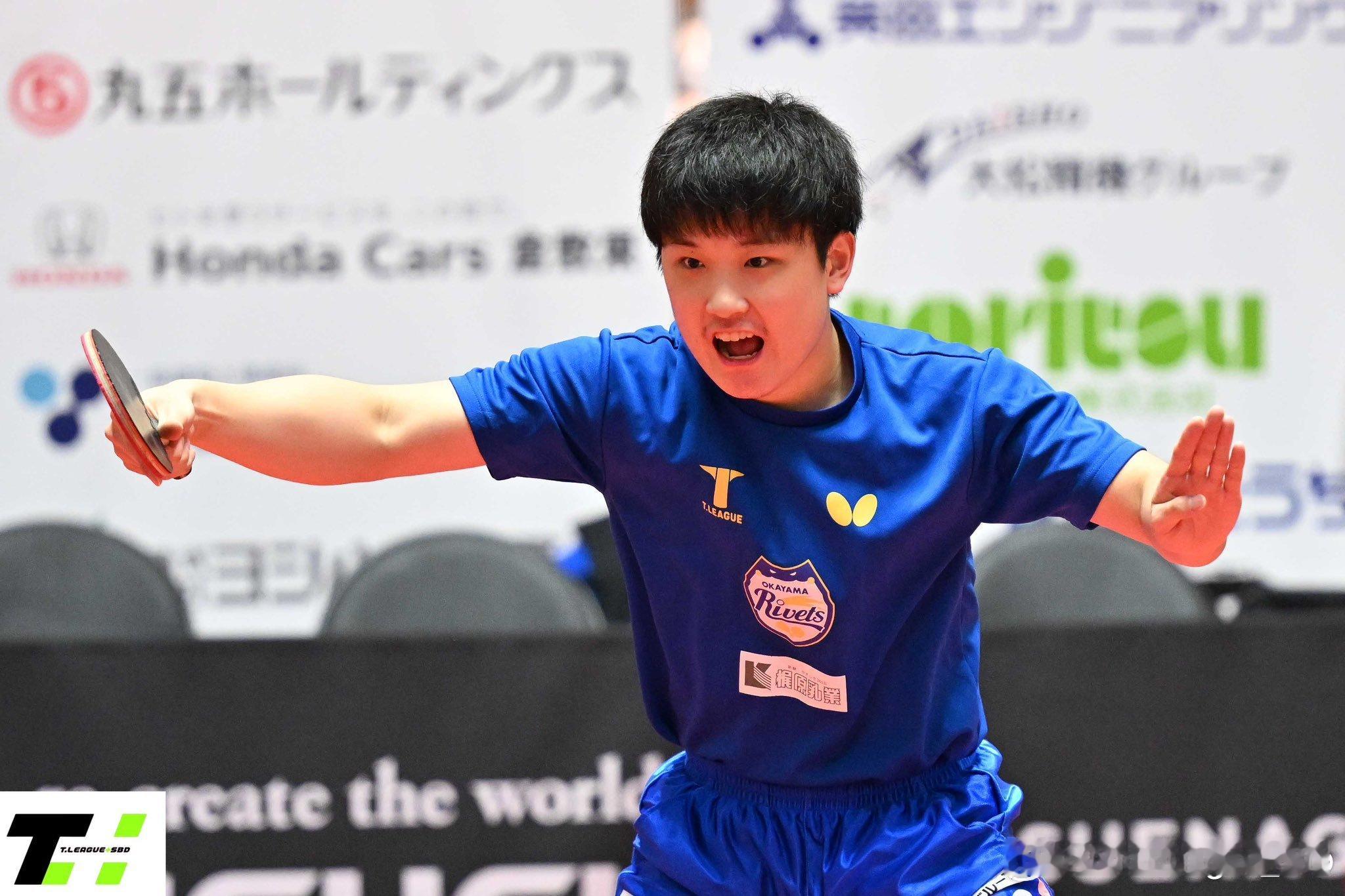 张本智和选手登场 ​​​
