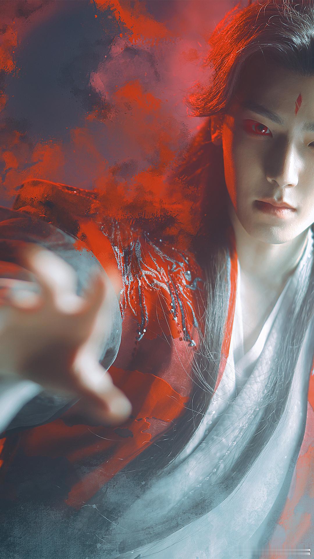 我拍的妖君侯明昊 真的被狠狠拿捏了，近距离看侯明昊的妖君扮相，五官精致立体，氛围