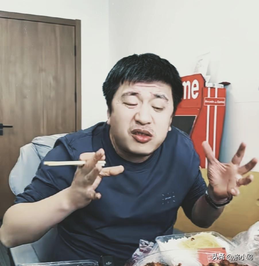 痛心！张雪峰老师猝然离世，年仅41岁。
 
此前他就因心脏不舒服住院治疗，医生反