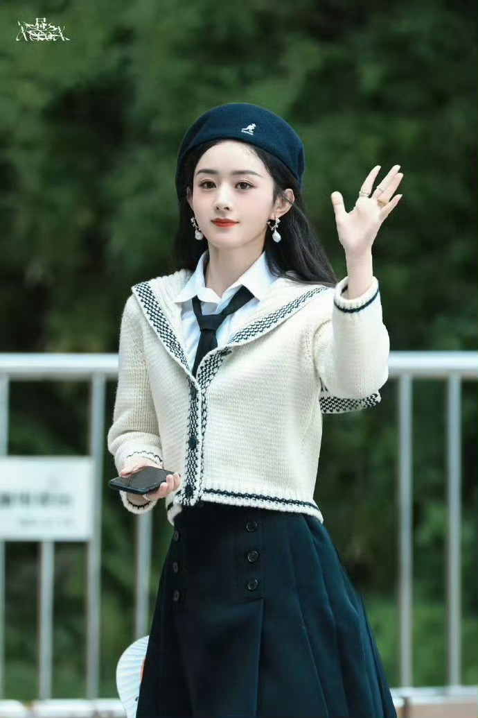 赵丽颖  zly赵丽颖出道二十周年 zly赵丽颖维达品牌代言人 今天发现一个岛 