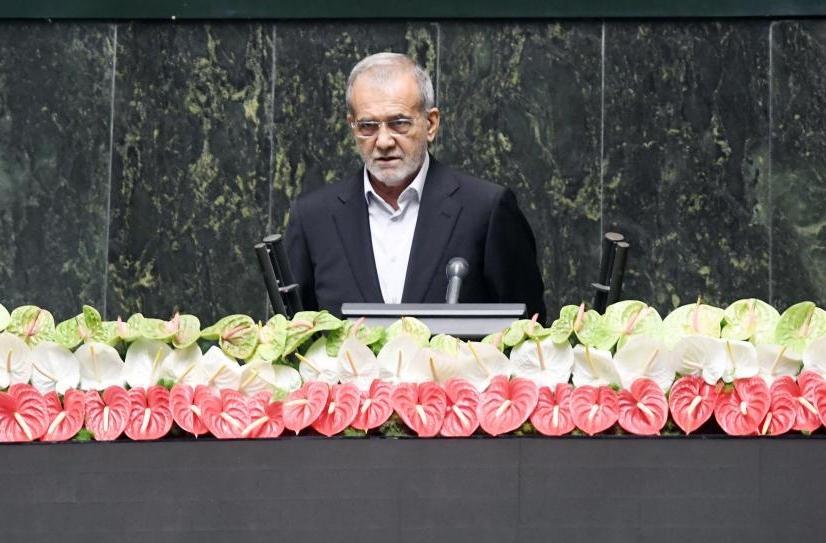 美国现在绝对悔到拍大腿！当初一顿操作，直接把最不想打仗、最反对核武器、最想坐下来