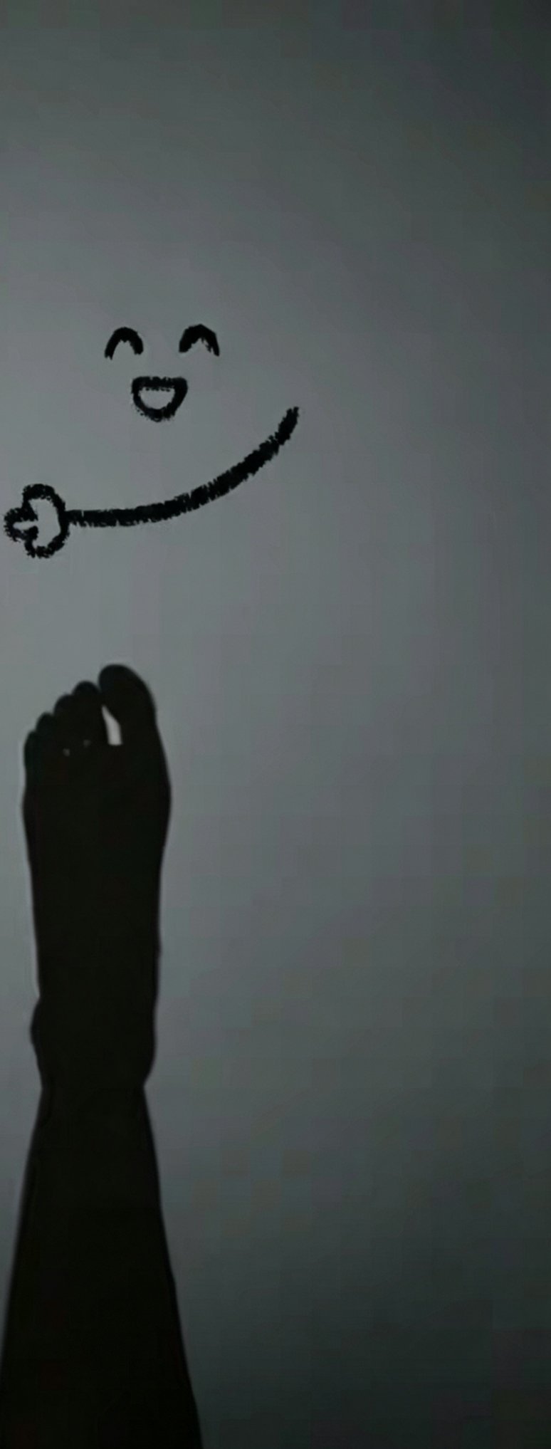 露脚了，满意没？ 