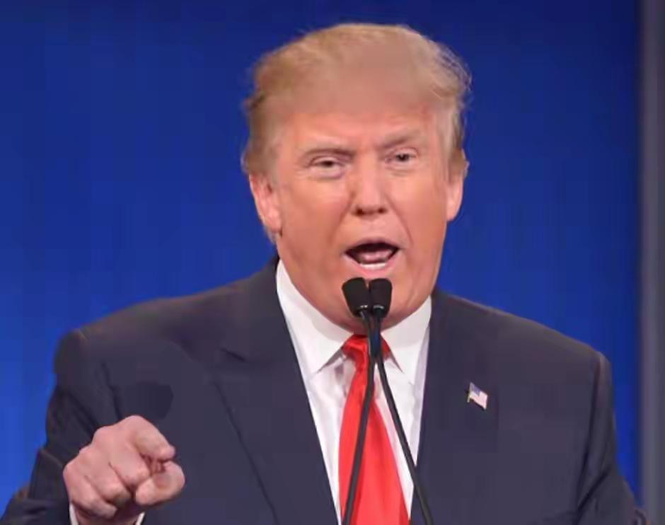 俄军大规模空袭，苏-57直接踹门，特朗普为何不愿保护乌克兰？