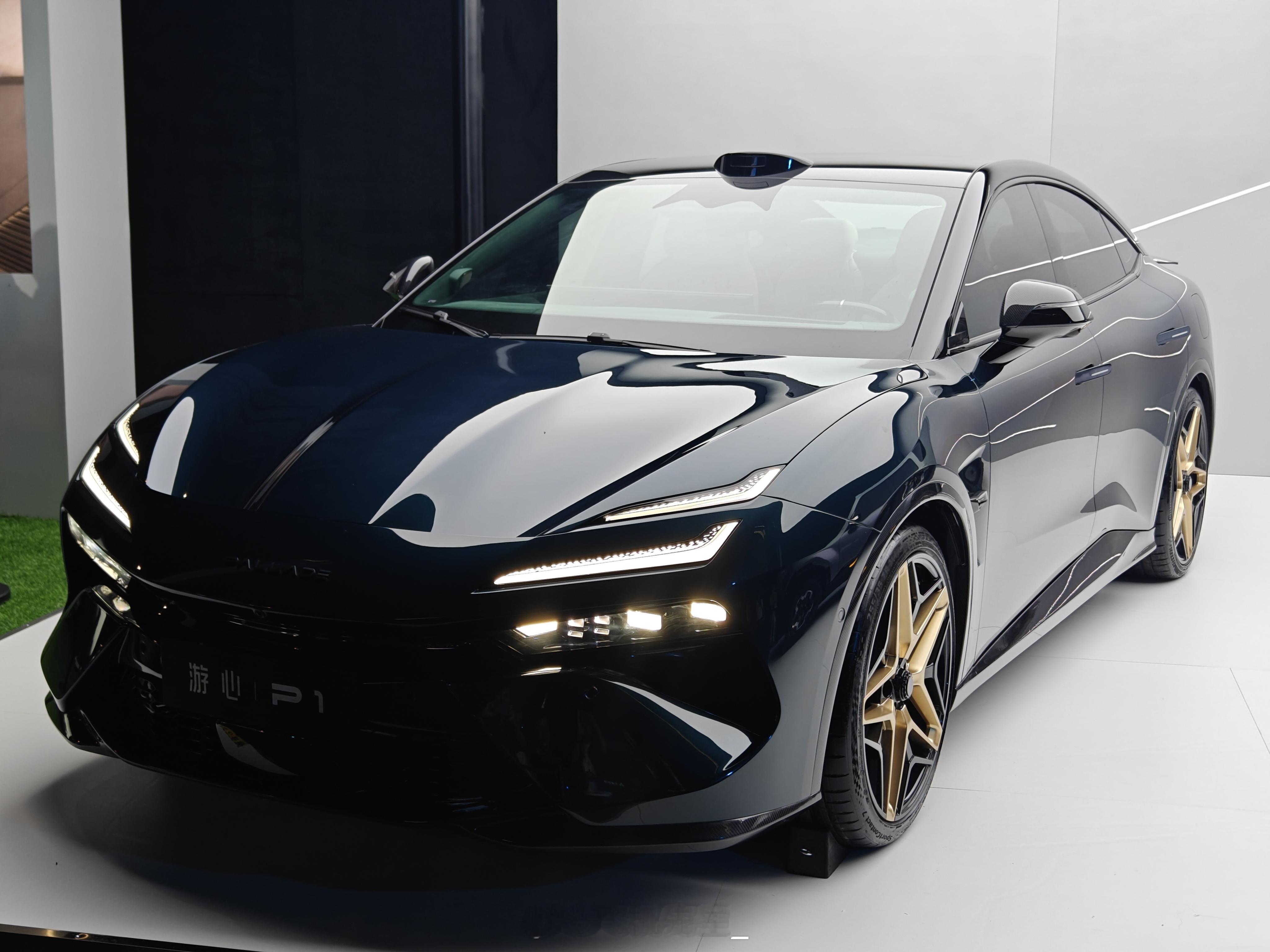 千里这次官宣一个汽车新品牌，叫做游心。目前确认两件事，第一千里科技这次选择的是和