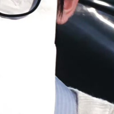 “当我们承认接纳各色不同的它们，以任何姿态和位置出现的时候，完整的自我才得以被组