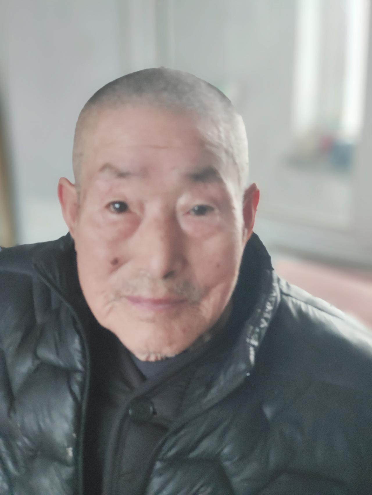年近花甲才读懂父爱无声
 
世人总说老人上了年纪爱絮絮叨叨，把牵挂挂在嘴边，可我