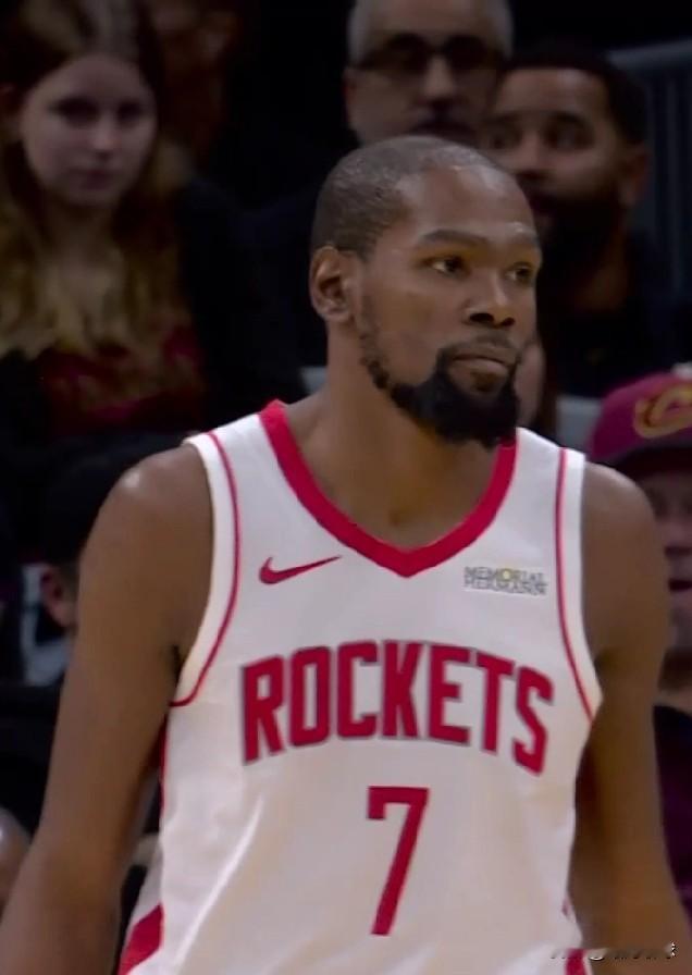 火箭客场104-110惜败独行侠！！！输球跟这两位球员没有半毛钱关系！！！
杜兰