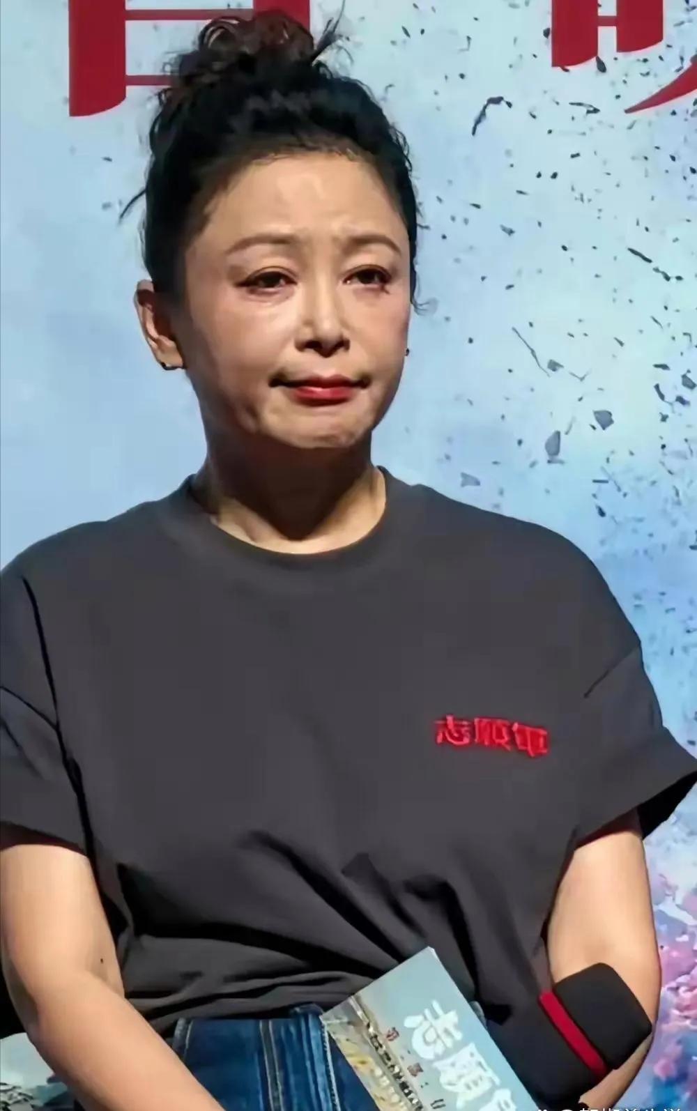 陈红曾经被誉为大陆第1美人，特别是时古装剧中的她，堪称惊艳。

陈红当年有多美，
