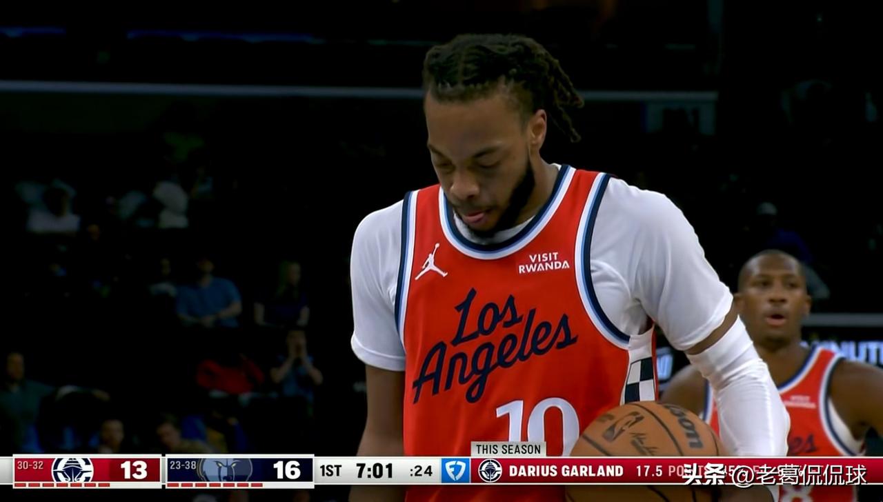 我强烈建议快船将加兰送回骑士换回哈登！在今天进行的快船和灰熊的比赛中，目前两队的