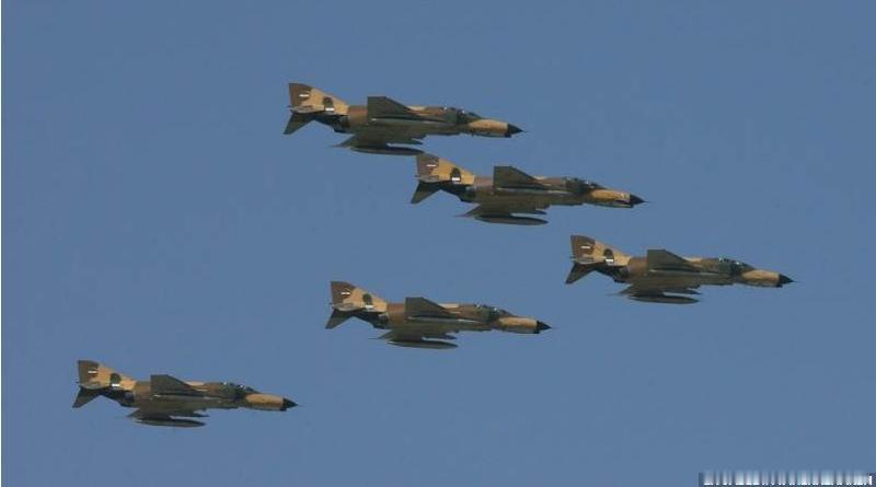 以色列军方证实袭击伊朗革命卫队海军总部
以色列国防军周一证实，以色列空军袭击了伊