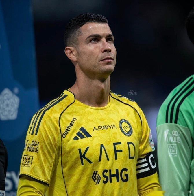 C罗 据 Ben JacbosC 罗很可能在2027年夏天离开利雅得胜利，这位五