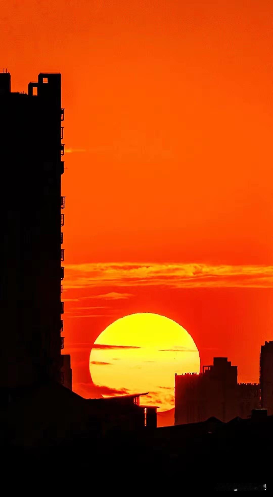 怕失业？
2026第六次机会：AI不是来替代你，是给你“月薪翻倍”的副业武器
 