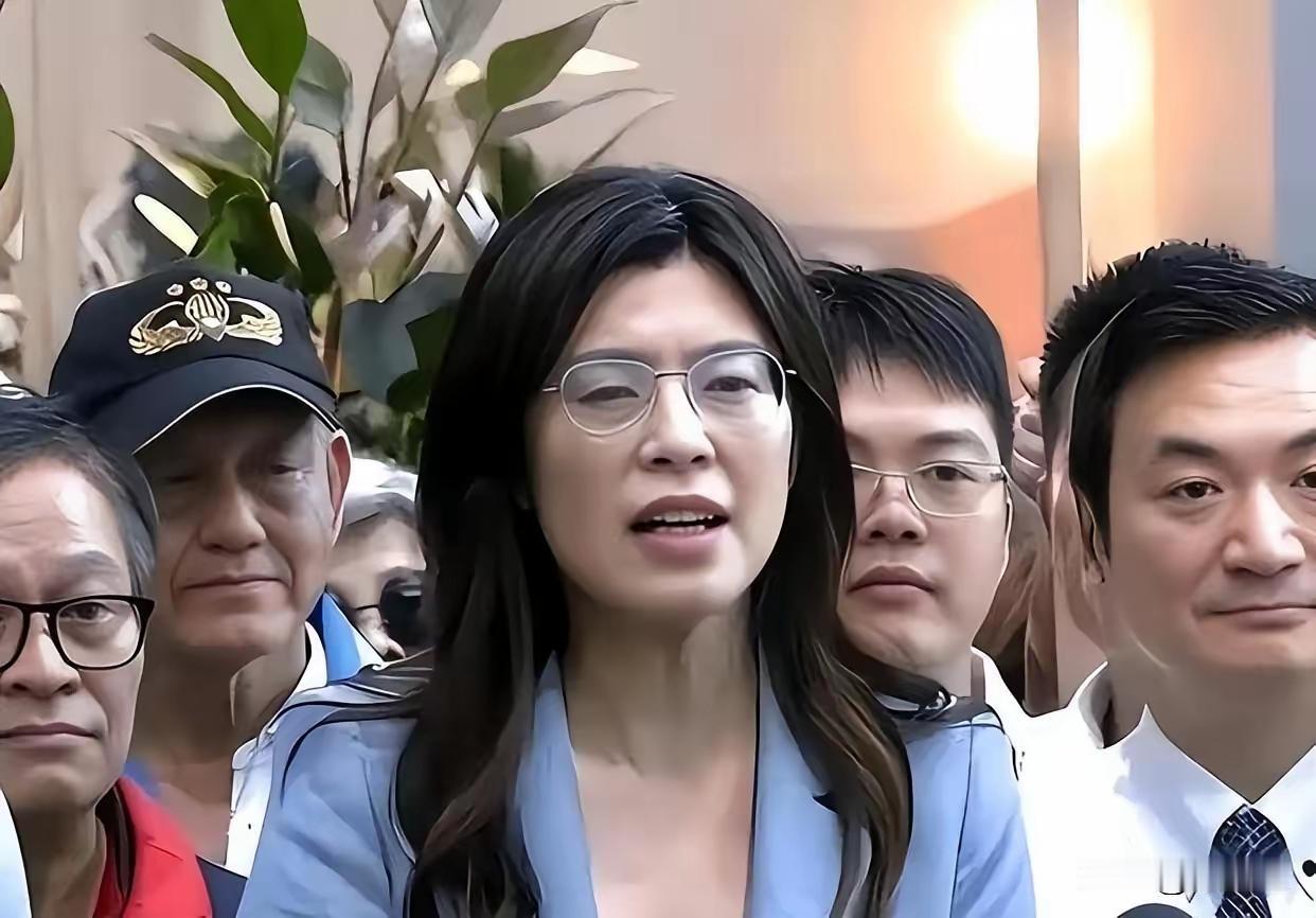 中国国民党主席郑丽文，今天率团访问大陆。值得注意是访问团队都是统派人士，释放访问