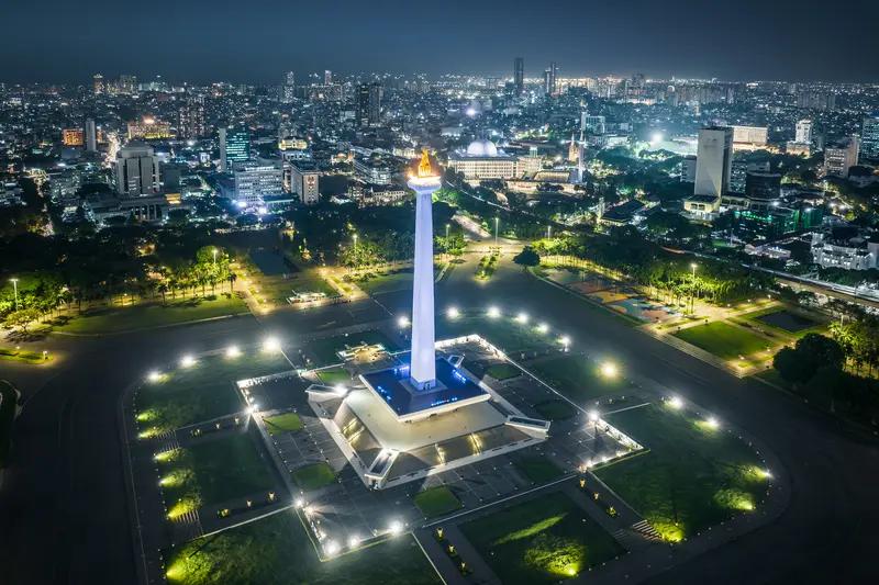 中印尼经济合作影响深远。从数据看，中国是印尼最大贸易伙伴，2024年双边贸易额1