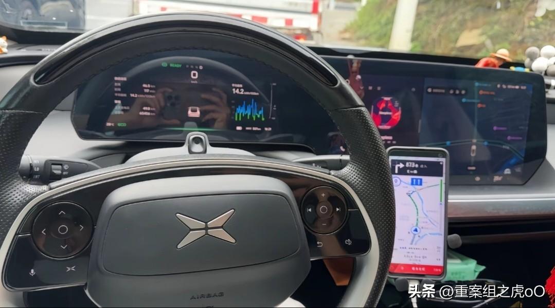 支持取消网约车，多开放出租车！！
 所有网约车平台都是太黑了，压榨司机，网约车行