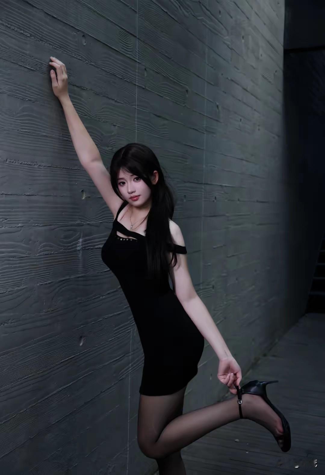 女生嘴上说喜欢老实人，现实选择往往截然相反。女生长得好看单身的多吗 选对象要看人