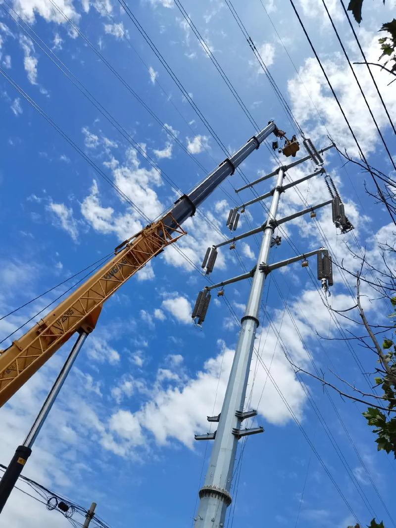 遵义路待打通路段高压线什么时候能够移除，不是说资金已经落实了么，李沧北居民急需改