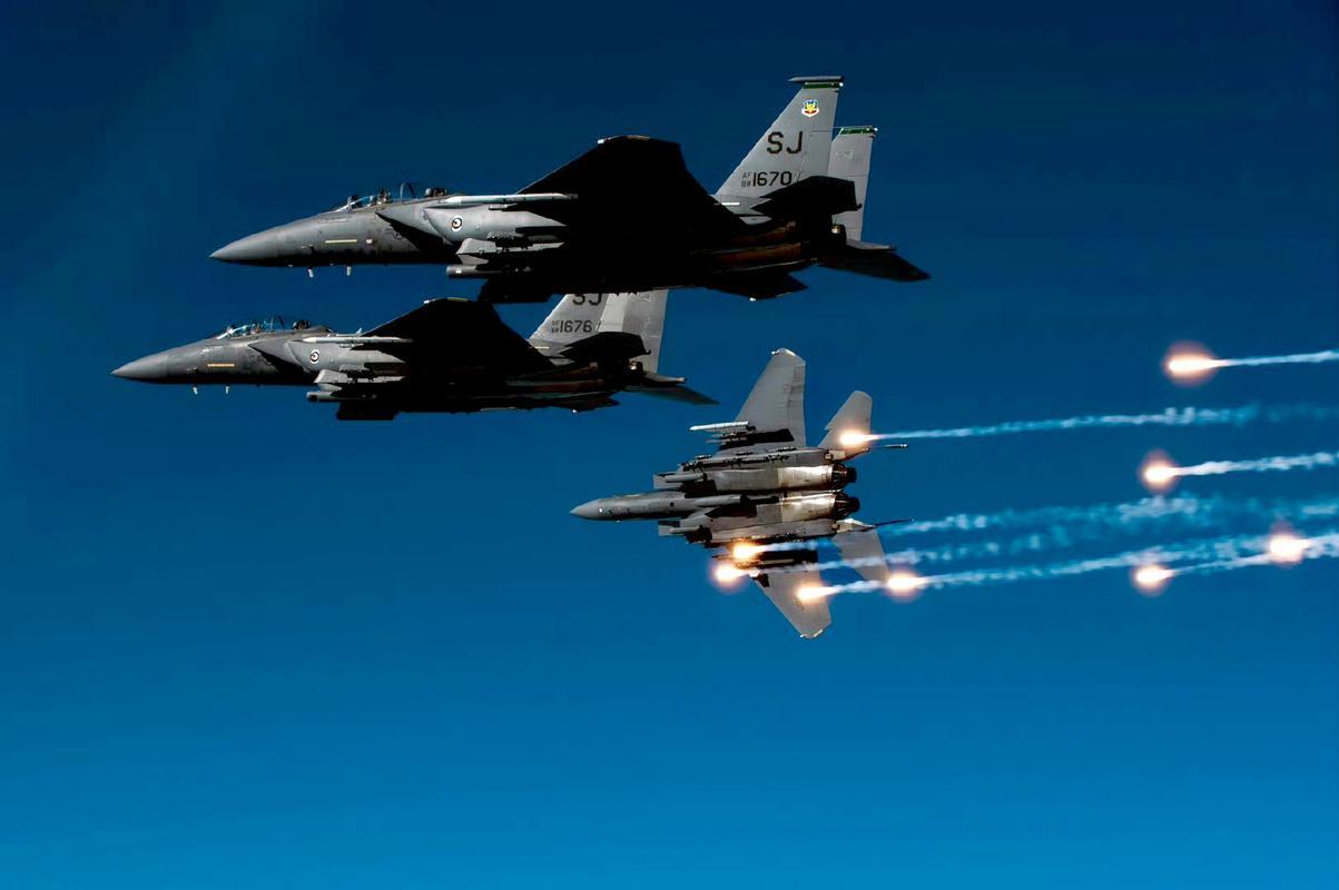 三个月梦醒！美军接管委石油，百姓月薪仅 0.28 美元直呼被卖

三个月前，美军