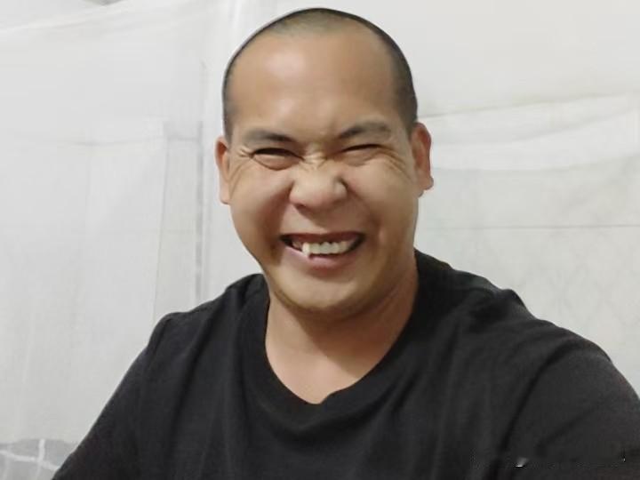 很多人都说工作不好找，其实只是好高骛远、眼高手低罢了。
尤其是一线工作，有大神总