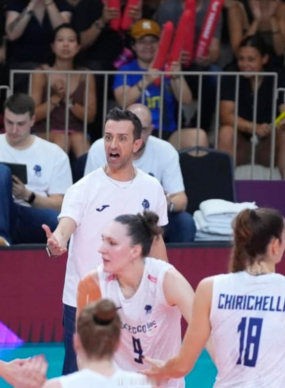 朱婷科内利亚诺桑塔雷利 “大意”失奖杯🏆朱婷留洋第七季