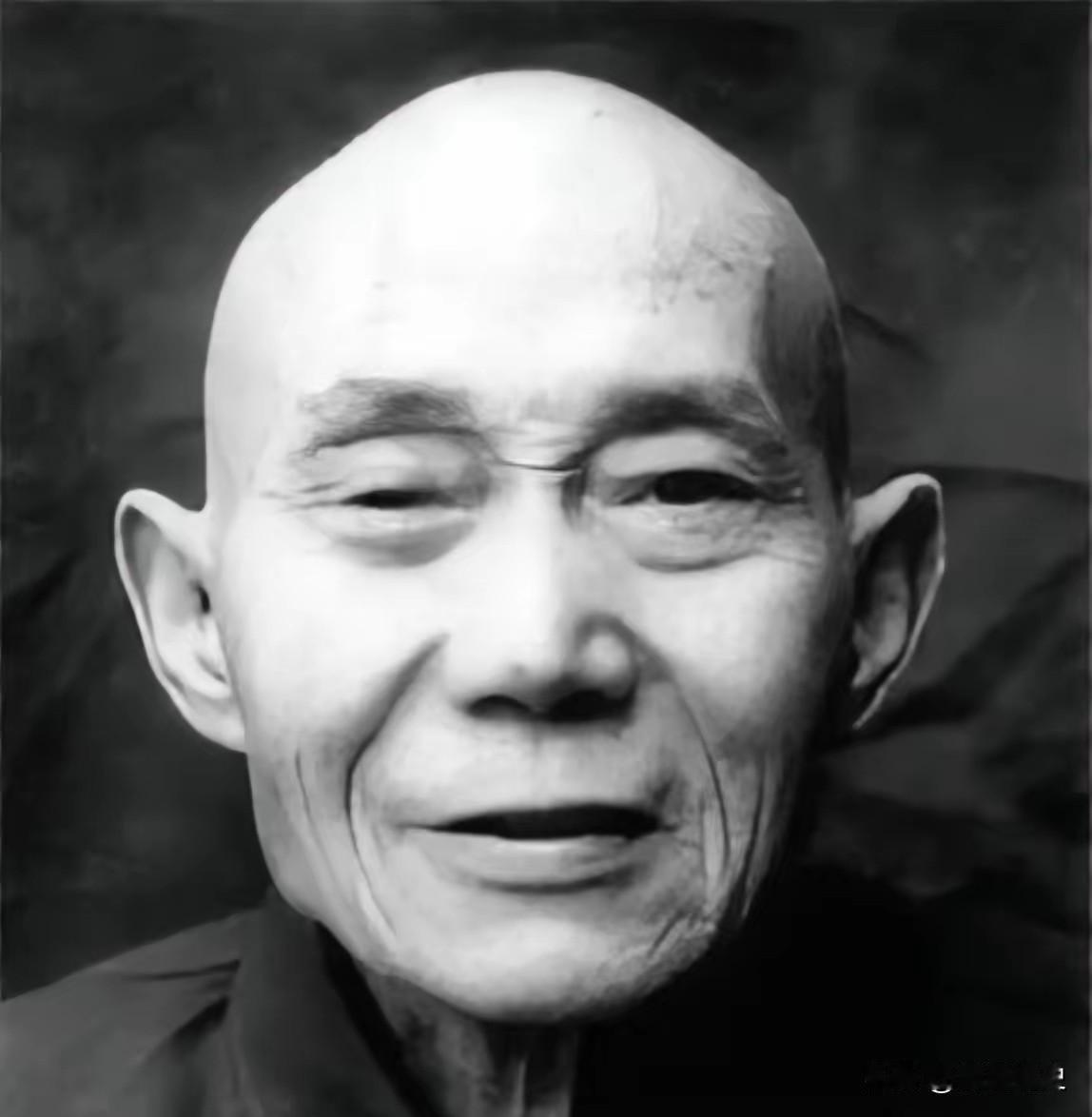 1940年，吴凤翔受命刺杀一名日本少将，可是他到门口才发现，里面竟然不止一人。正