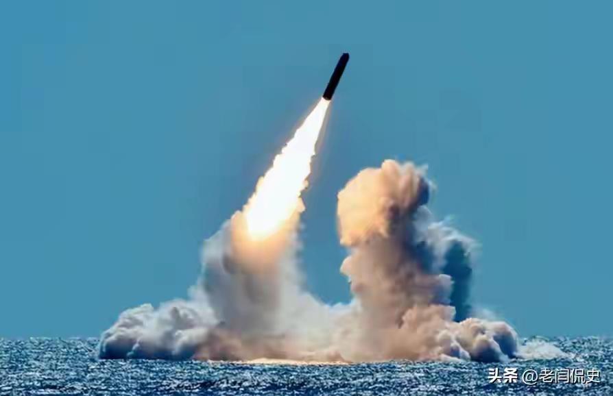 渤海深海传出重磅信号，数千公里弹道全程公开，这次水下试射藏着十足底气。咱们的核潜