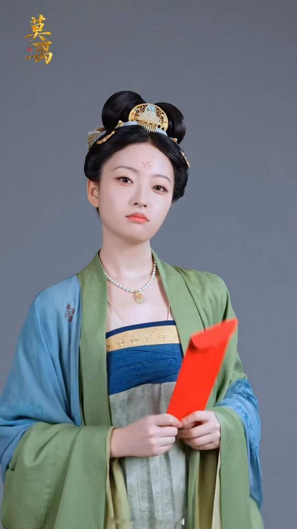白鹿杨舒伊腹黑姐姐和蠢萌妹妹白鹿杨舒伊对抗路姐妹 姐姐说啥妹妹都信，小时候被姐姐