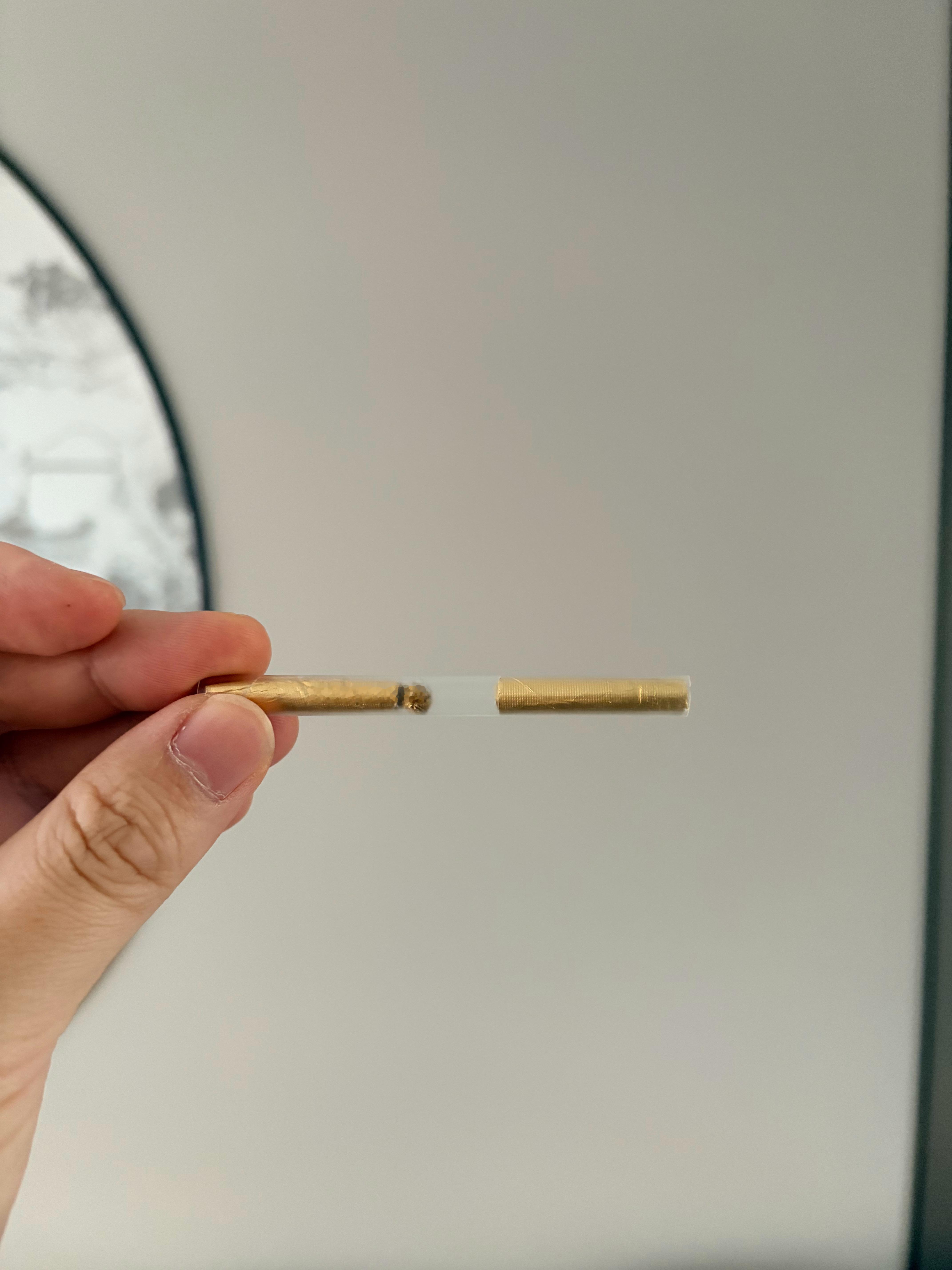 上次跟着新华社的一个视频做的除静电棒，还真别说，又好玩又能除静电，最近几天我都没