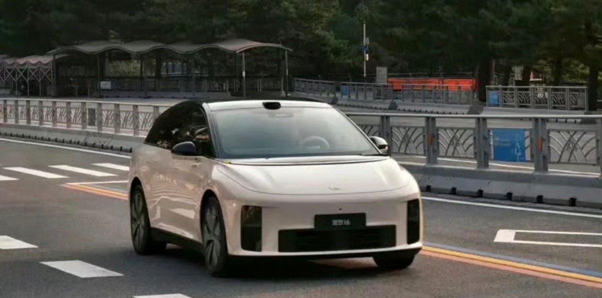 【理想i6第8万台正式下线 未交付定单将进一步提前】3月20日，理想汽车第二产品