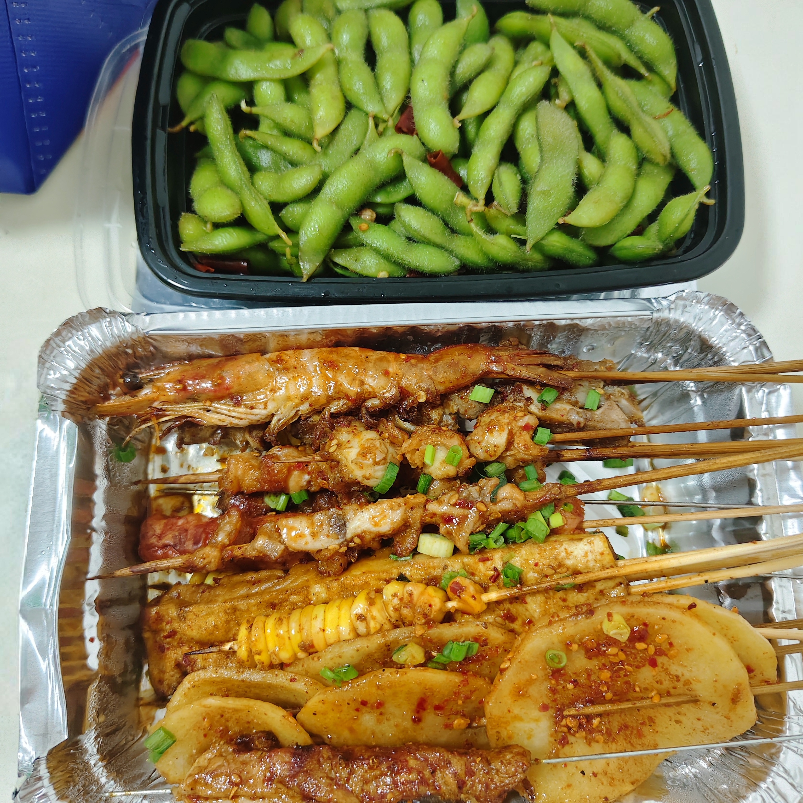 哦哦哦今天又换了家烧烤店😋 ​​​