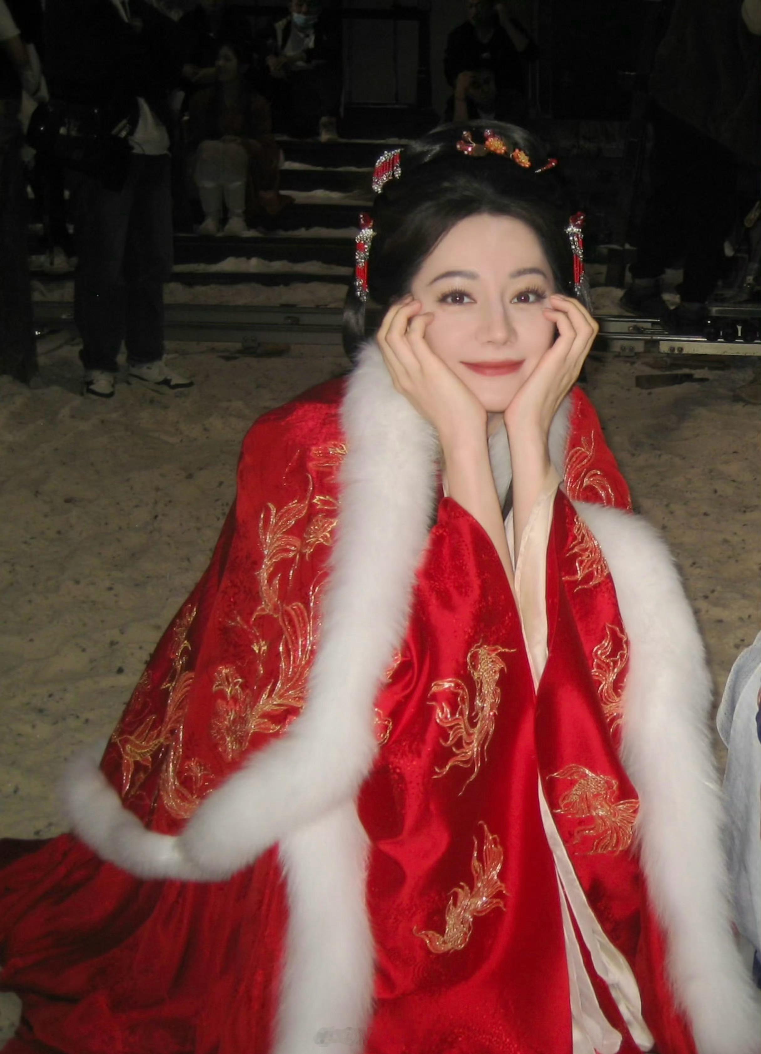 白日提灯就是很好看的！迪丽热巴还是多接些大女主古偶剧吧！迪丽热巴千字长文告别白日