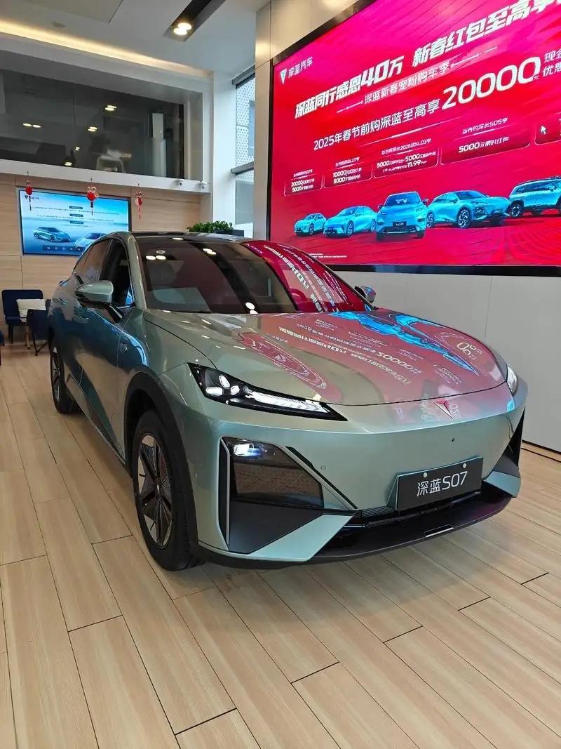 不管您愿不愿相信，这就是赤裸裸的现实， 我国近五年新能源汽车渗透率：
1，202