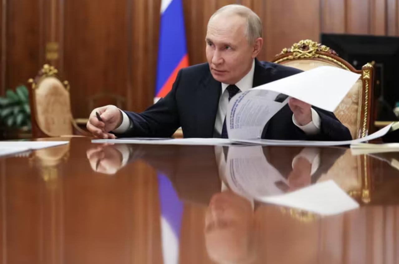 “榛树”或已锁定基辅，普京要学美以做法，“斩首”泽连斯基？

近日，俄军罕见没有