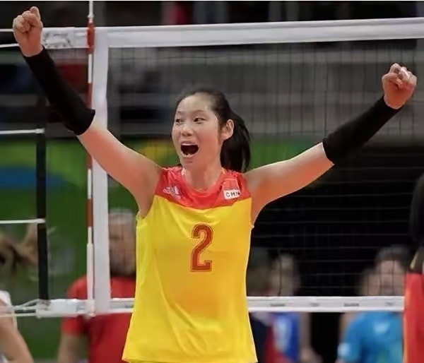 送给朱婷一句话：此地不留爷，自有留爷处！送给陈梦一句话：仰天大笑出门去，我辈岂是