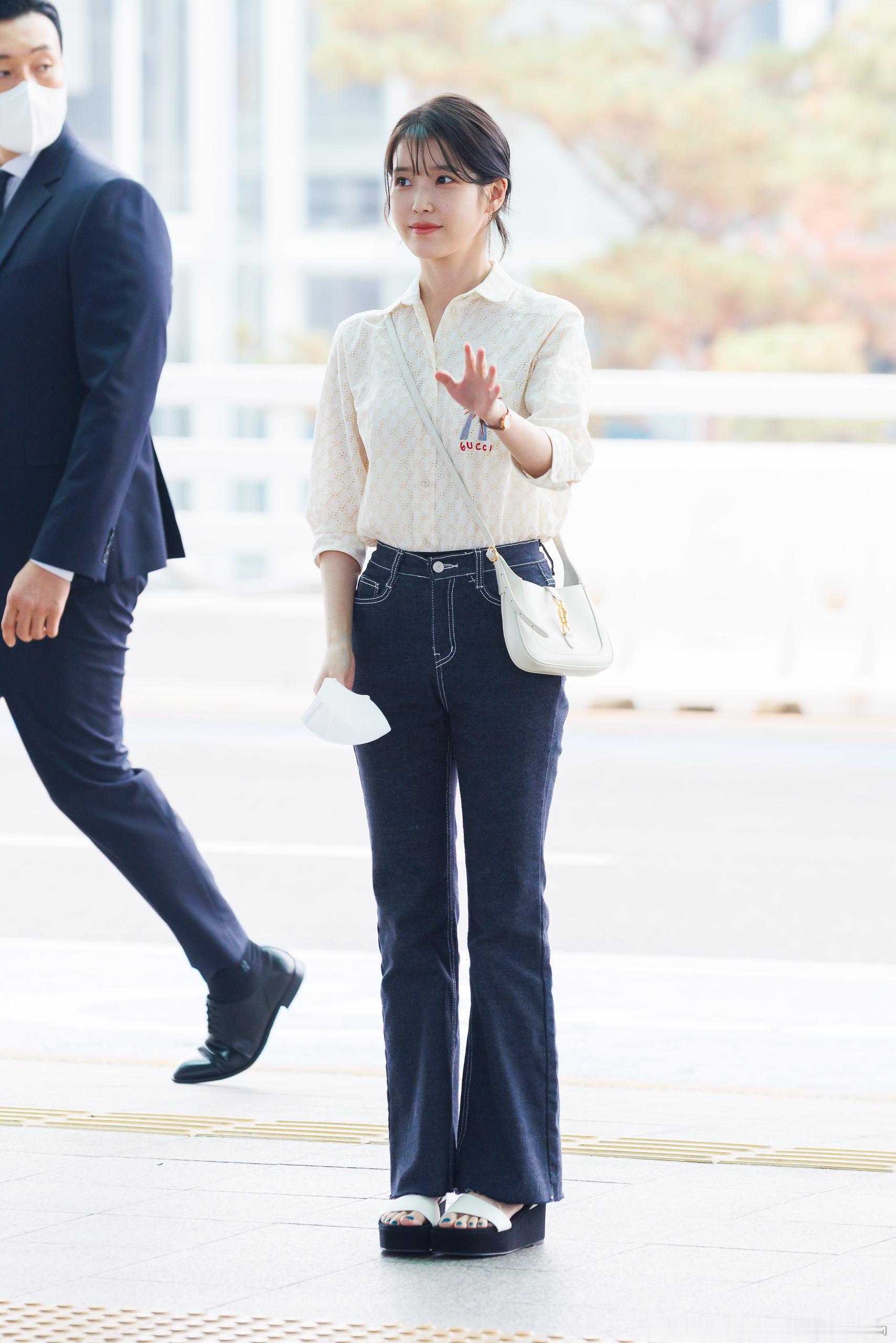 四年前的今天220625 仁川机场出境的知恩iu IU机场