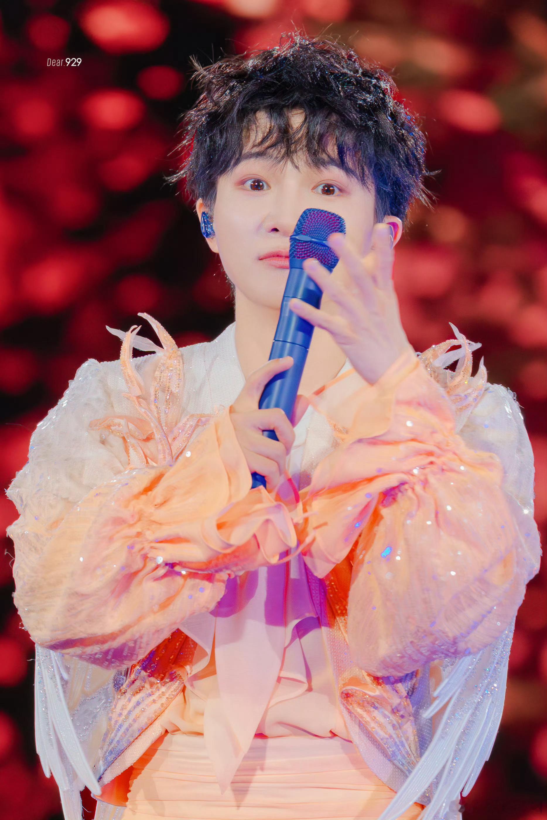 周深 周深电影四渡主题曲 周深2026深深的巡回演唱会﻿ ﻿ 6.17年年盛夏，