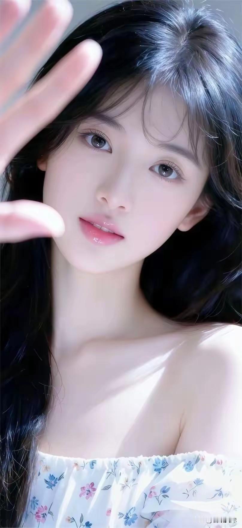 别人的认可，是最廉价的枷锁，
别人的吹捧，是你迷失自我的开始。