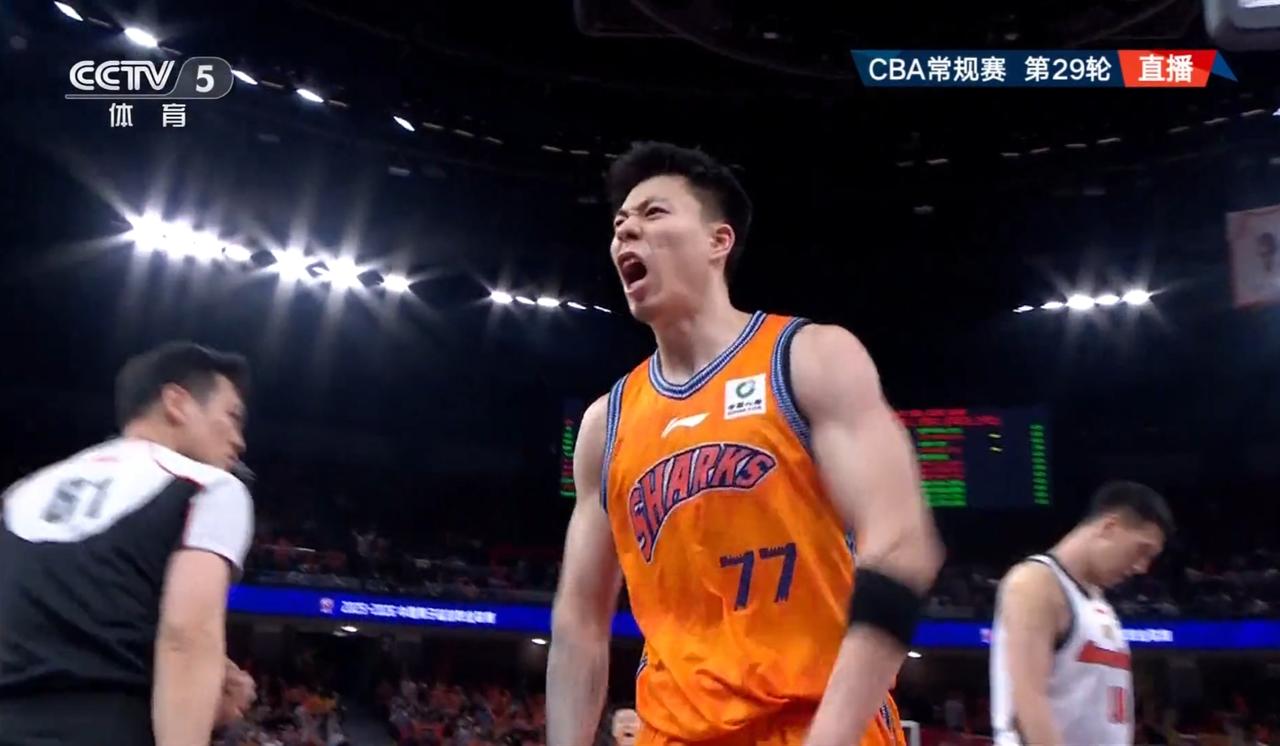 张镇麟能将这种强硬的球风带到国际赛场就好了！

上海男篮球员张镇麟在对阵广东男篮