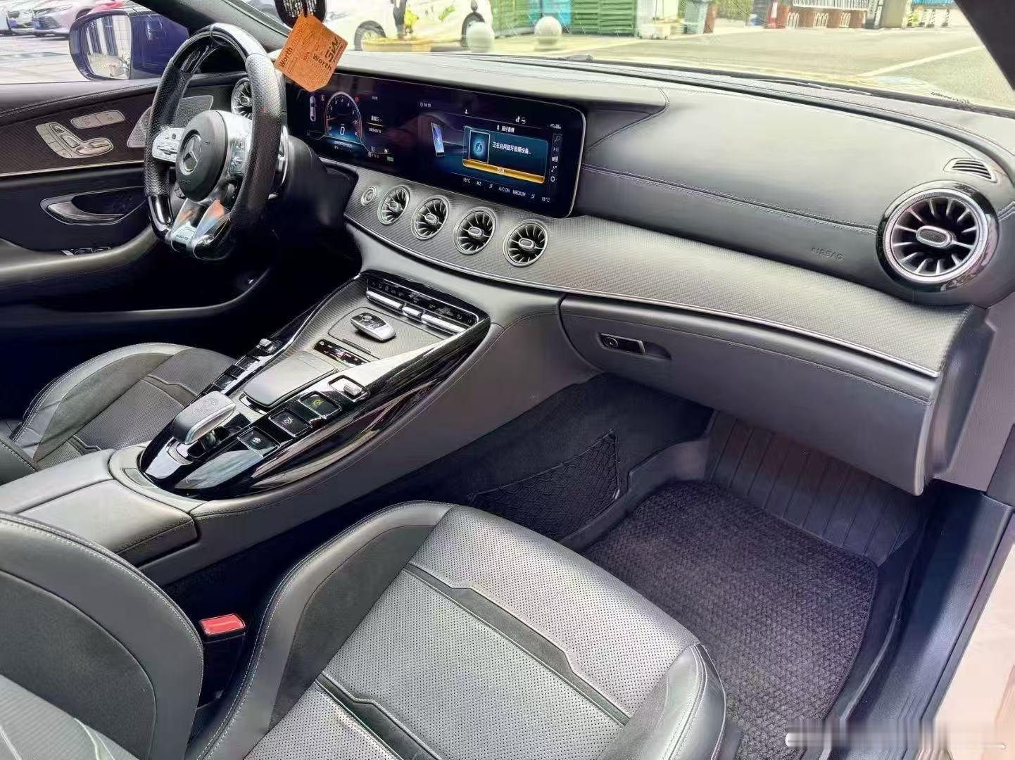 奔驰AMG GT50、20年9万多公里，满配，带几何多光束大灯·DA4 运动排气