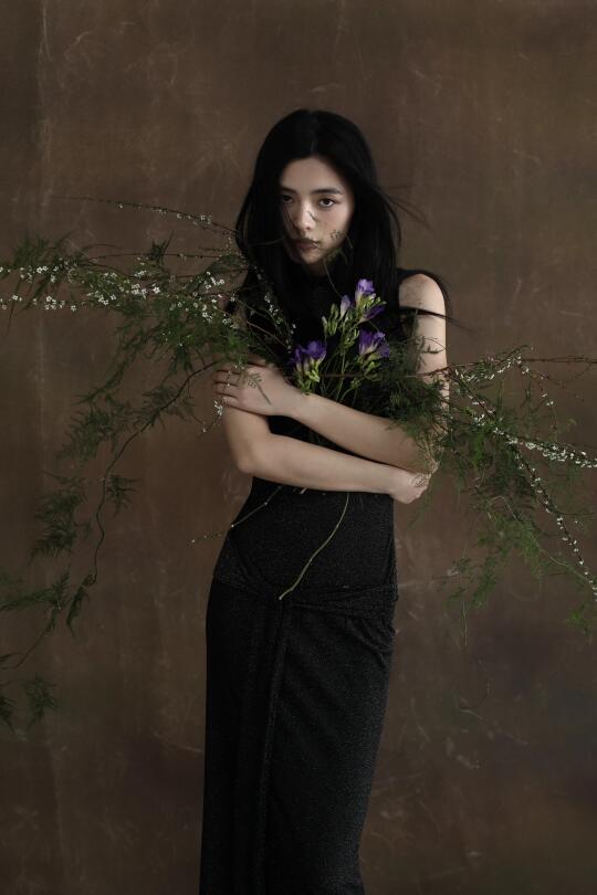 途经她的绽放，花束与情绪的碰撞|厦门写真