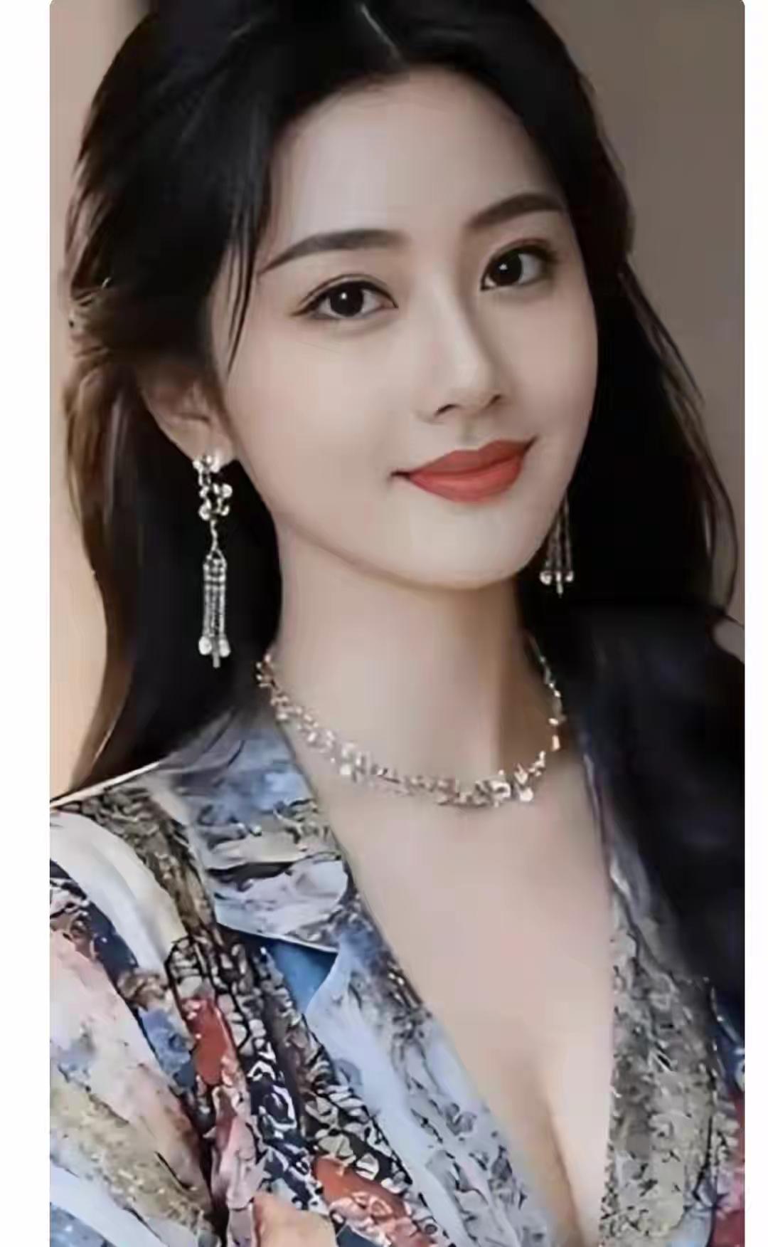 50岁离异独居，她活成了最舒服的模样
 
我有一位邻居，是位年过半百的小妹，今年