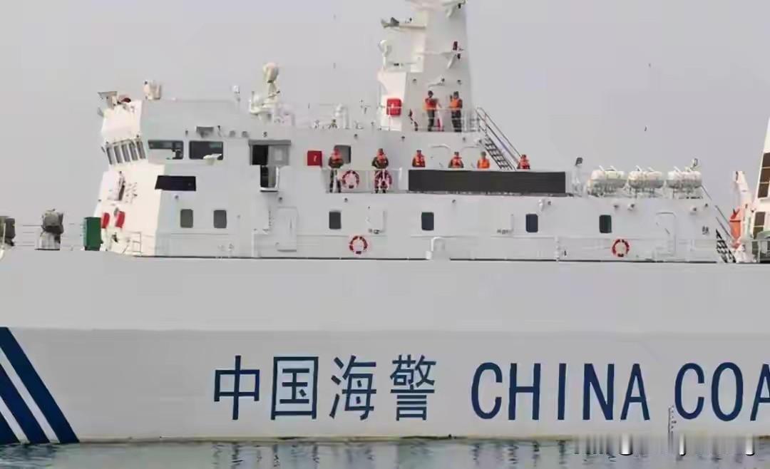 新加坡长期以来都是美国的重要盟友，凭借其大部分人口为华裔、与中国有着天然亲近感的