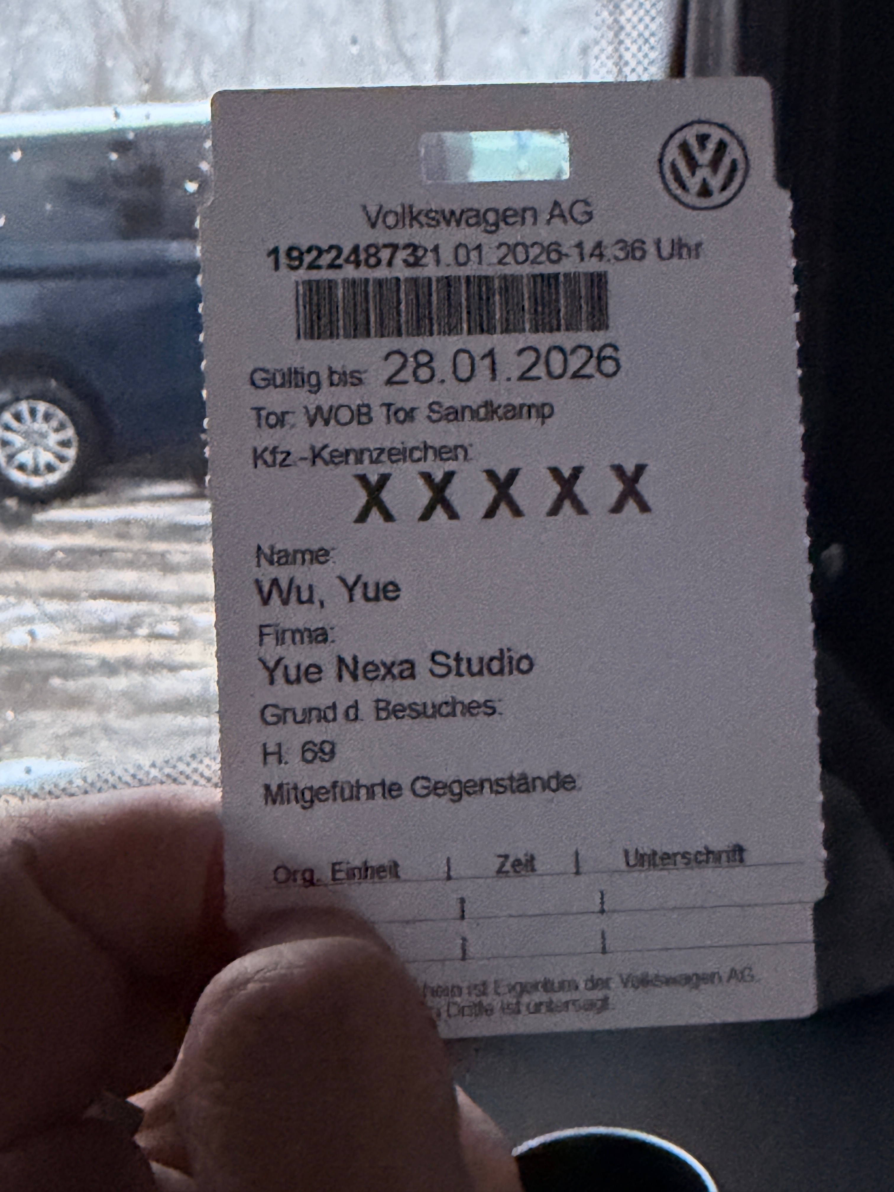 猜猜今天去看什么昨天在大众汽车城看了一些历史今天要潜入设计和研究中心了通行证到手