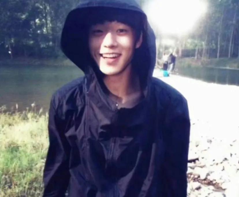 怎么会有人越挖越干净啊..
我一直都不相信会有人越被挖历史反而越喜欢，直到看到魏