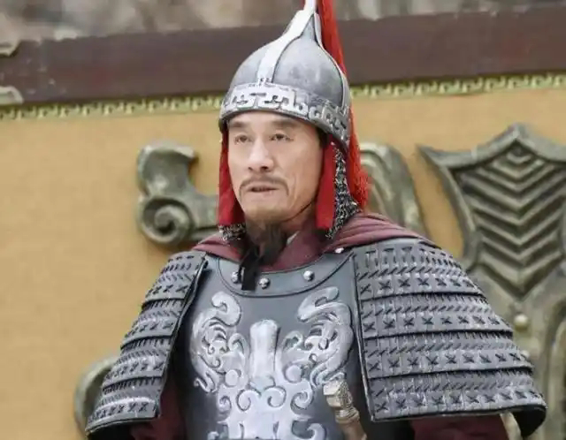 唐朝开国大将侯君集参与谋反，心中惴惴不安，常常夜里做噩梦。他的妻子劝他，如果真做