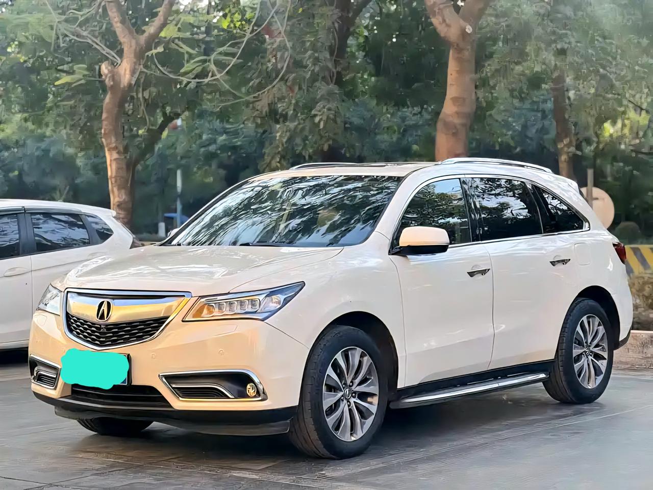 这台讴歌md x给大家贡献几张属于他的照片，当然，如果你真的要改led灯的话，我