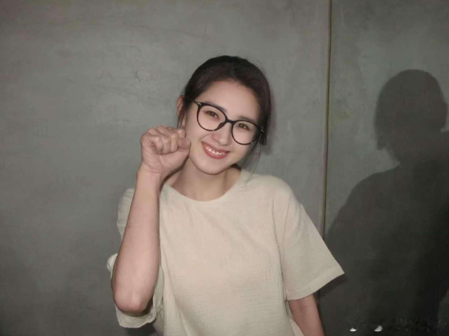 曝郭宇欣单日片酬8万蒙淇淇问郭宇欣单日片酬还有8万吗蒙淇淇：受舆论影响，郭宇欣单