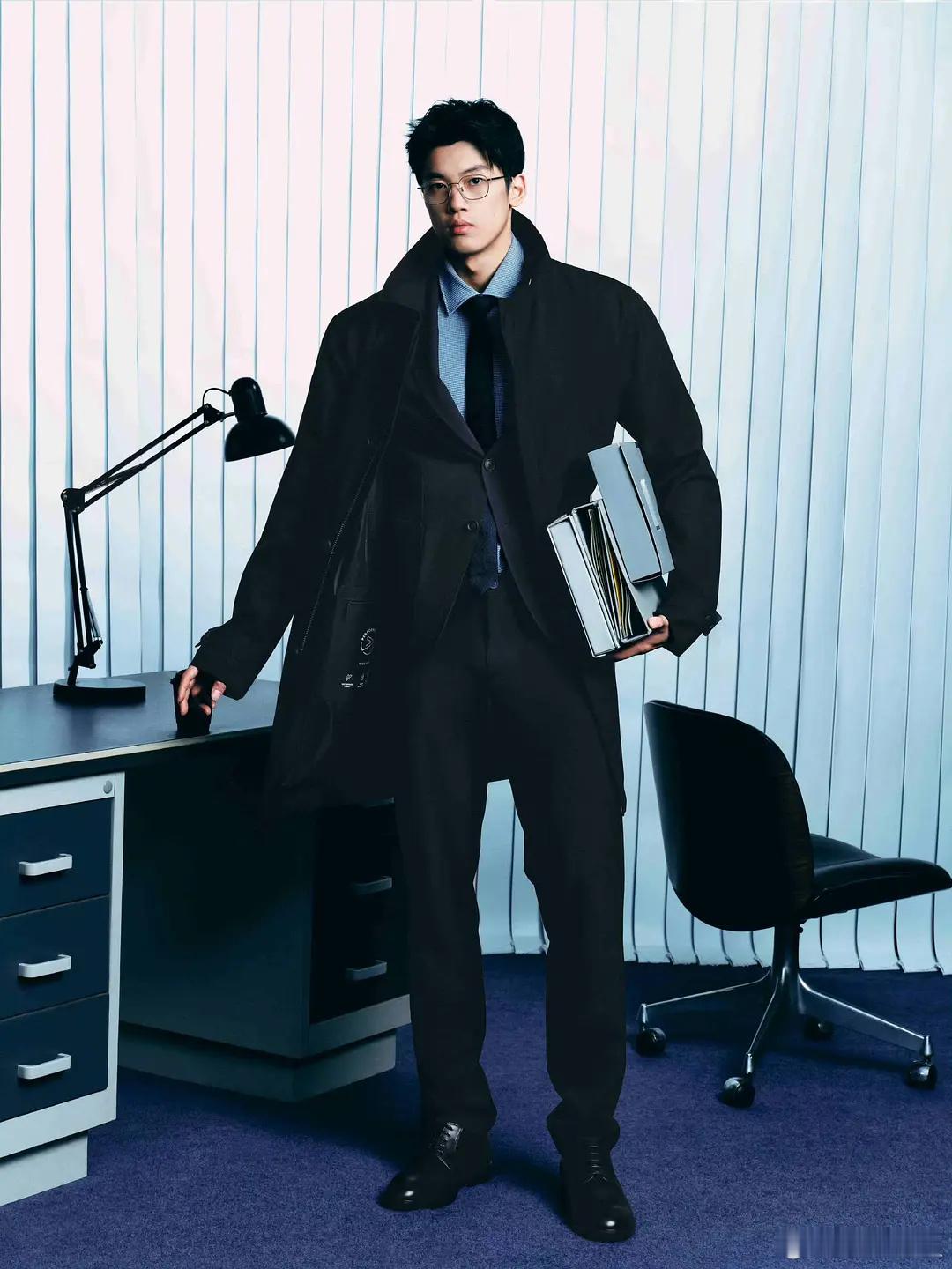 游泳队的商务代言真不是乒乓球队能比的。 ​​​