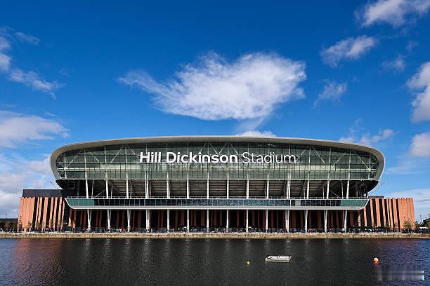 埃弗顿 埃弗顿已经算是提前保级成功了，埃弗顿球迷还有啥不满意的？而且目前排名第8