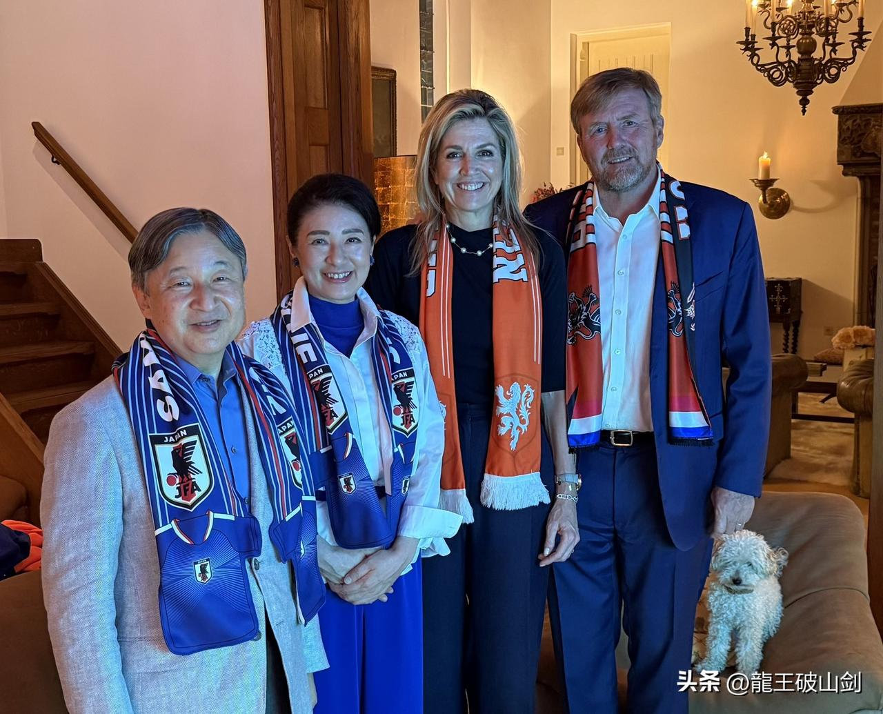 荷兰日本打起外交组合拳。日本和荷兰最近搞的很热乎，先是天皇德仁夫妇访荷，接着荷国